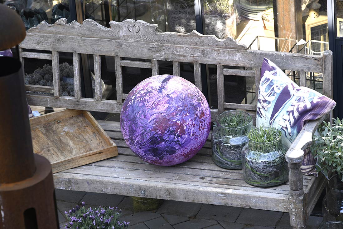 Blumen und schöne Dinge im Laden im Garten – Aufnahme 17