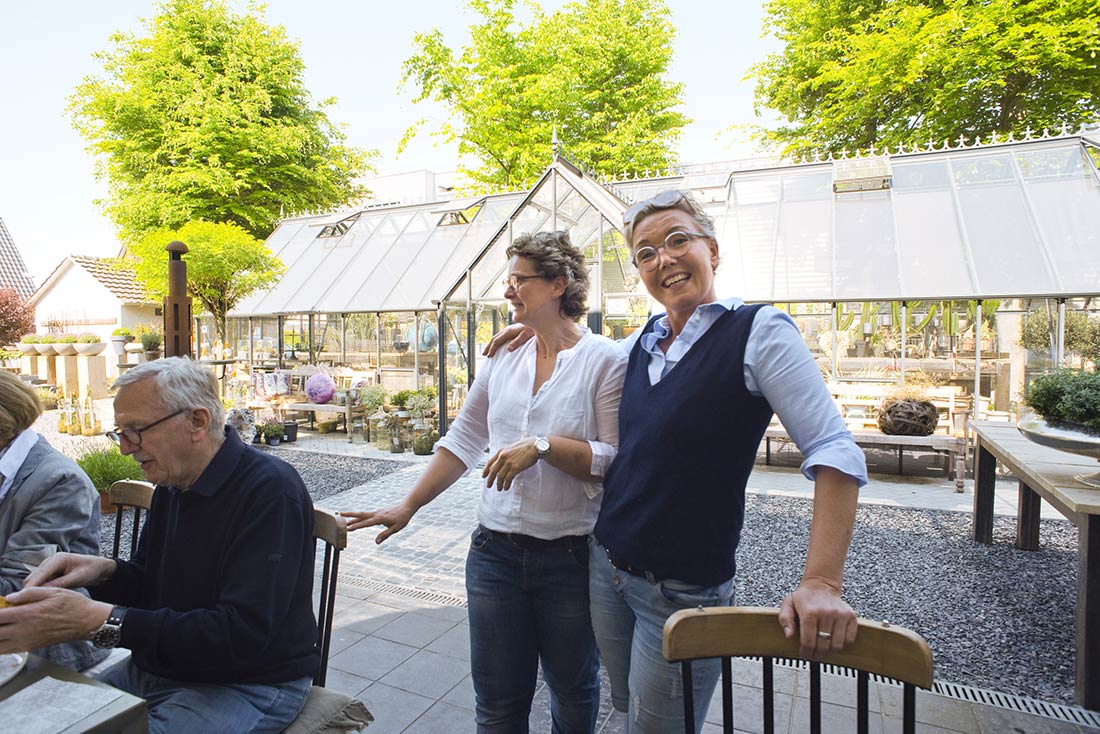 Frühstück und Begegnungen im Garten – Aufnahme 5